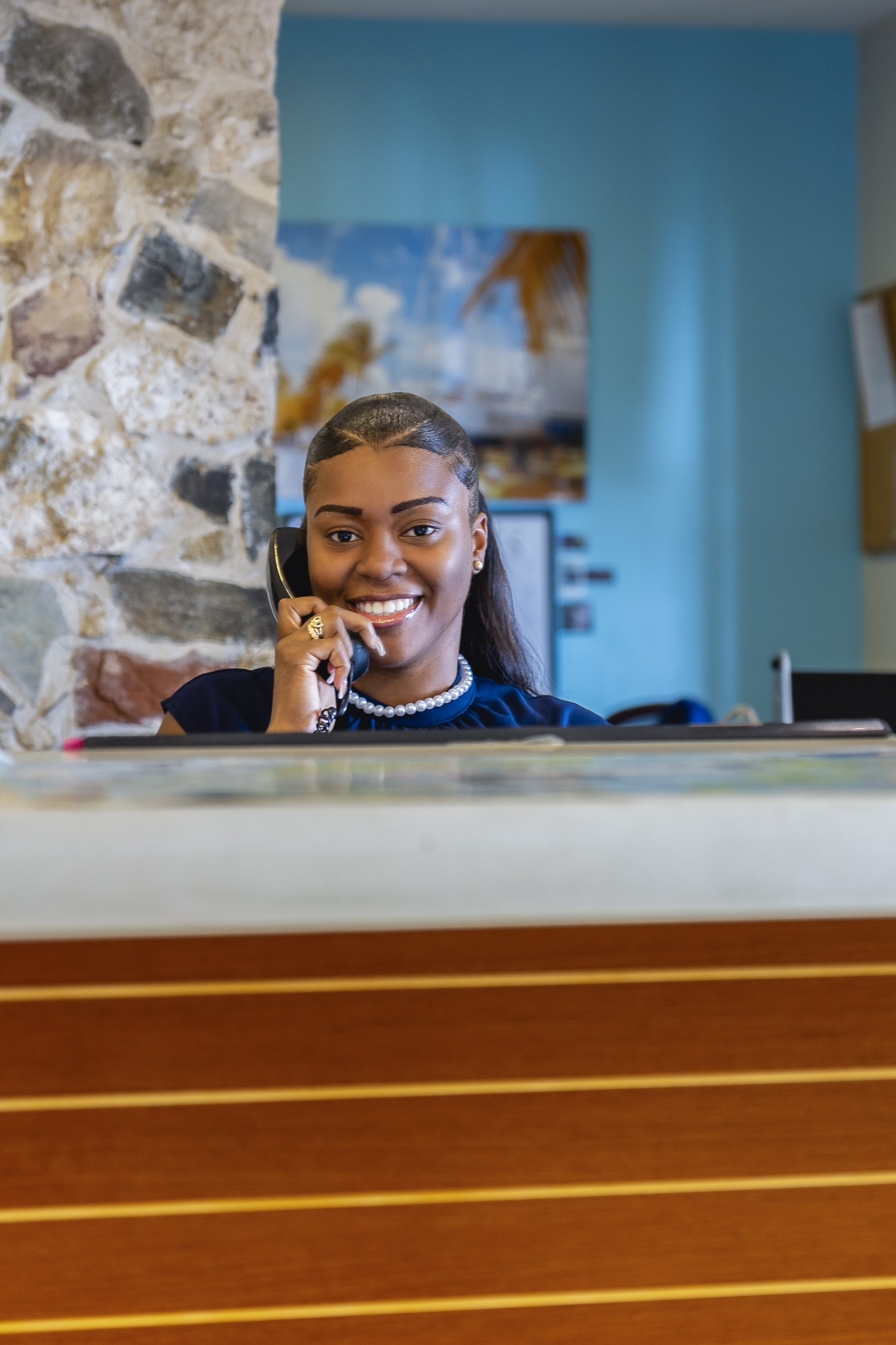 Meriah Frontdesk 1 (1)